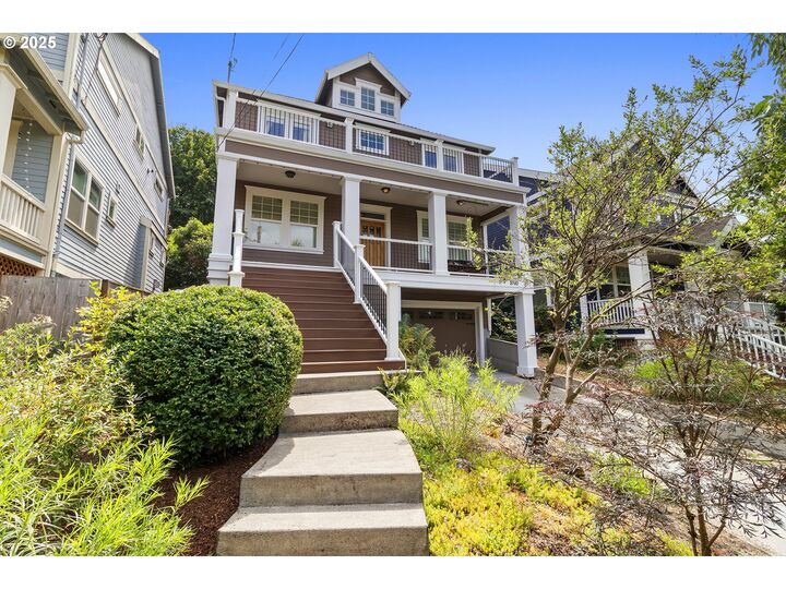 3742 NE Holman St  Portland OR 97211 photo