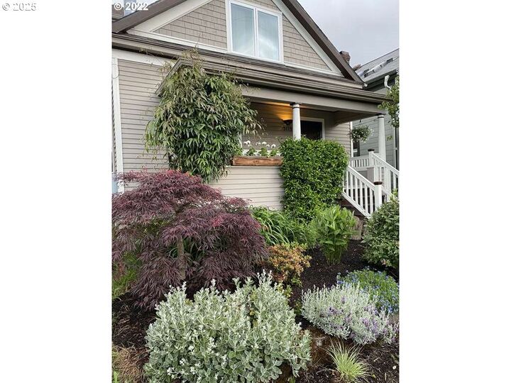 Property Photo: 3115 SE 20th Ave OR 97202