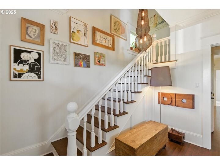 Property Photo:  5108 NE 23rd Ave  OR 97211 