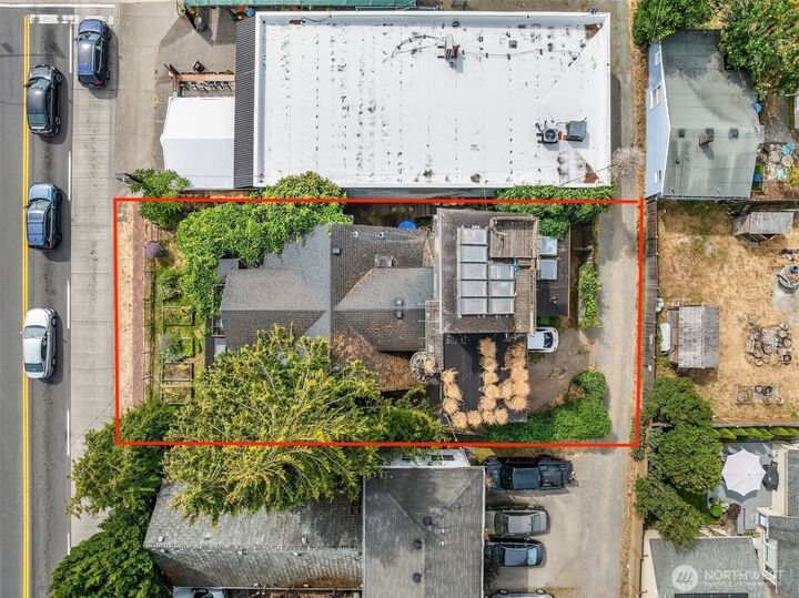 Property Photo: 652 NW 85th Street WA 98117