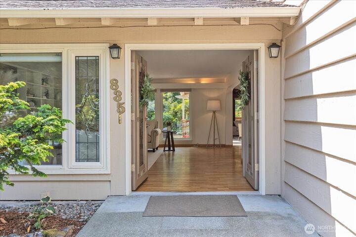 Property Photo: 835 SW Marine View Circle WA 98166