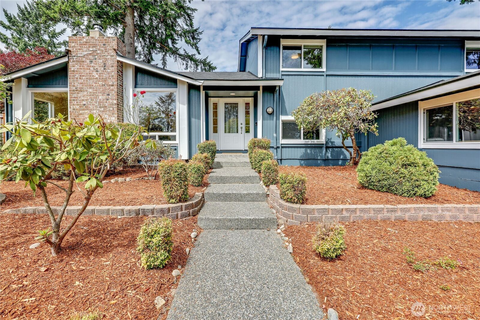 Property Photo:  2613  Fircrest Place SE  WA 98366 