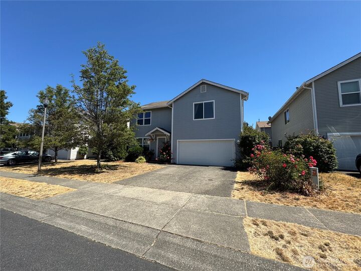 Property Photo: 18441 95th Avenue Ct E WA 98375