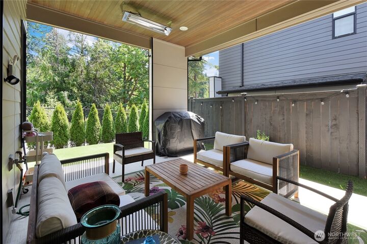 Property Photo: 11316 115th Avenue NE WA 98033