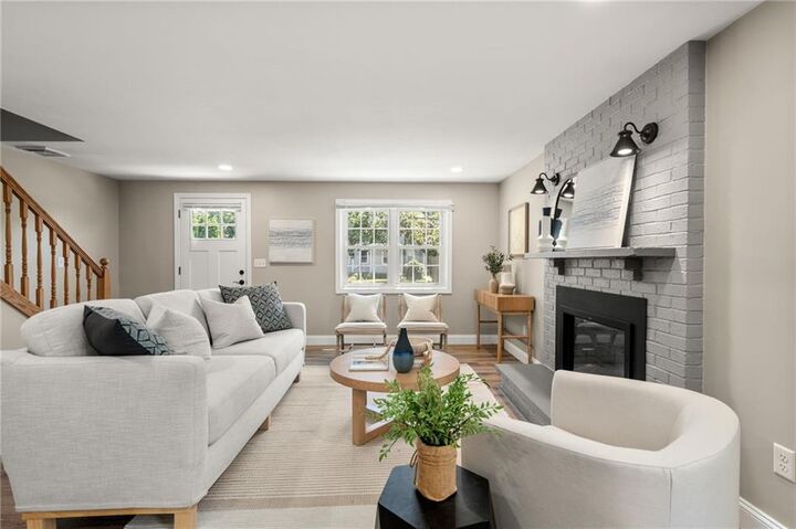 Property Photo: 476 Green End Avenue RI 02842