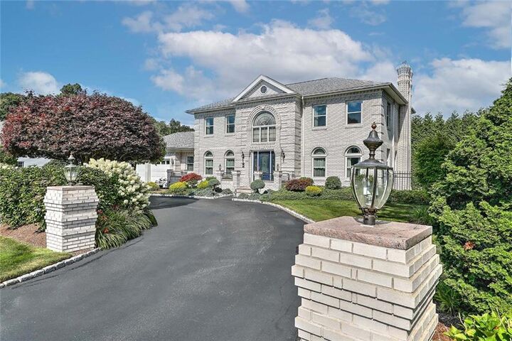 102 Cranberry Terrace  Cranston RI 02921 photo