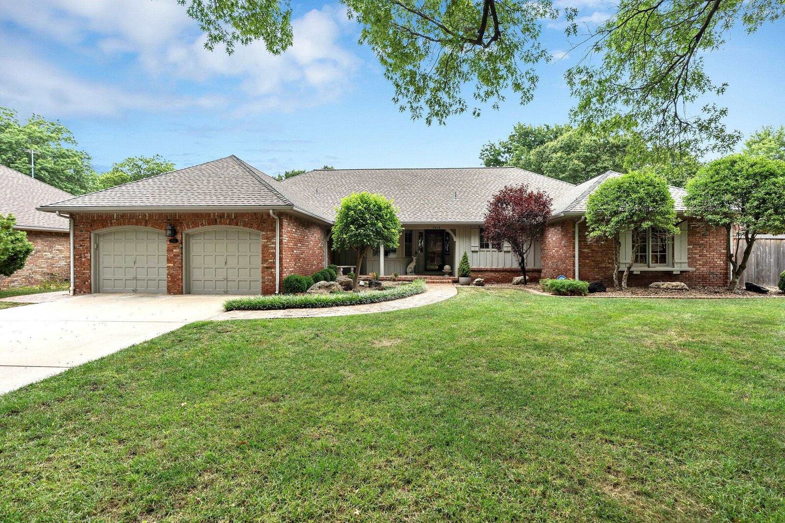 Property Photo: 7316 E Pagent KS 67206