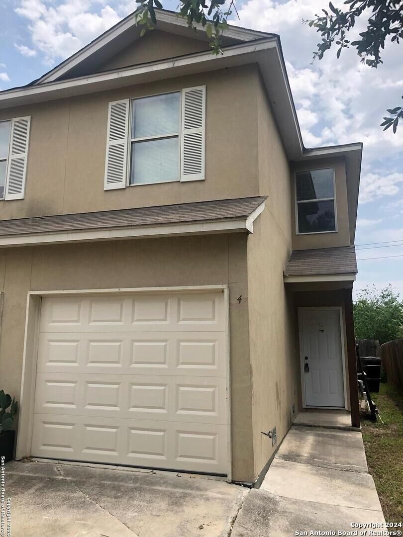 Property Photo: 7526 Myrtle Trail 4 TX 78244