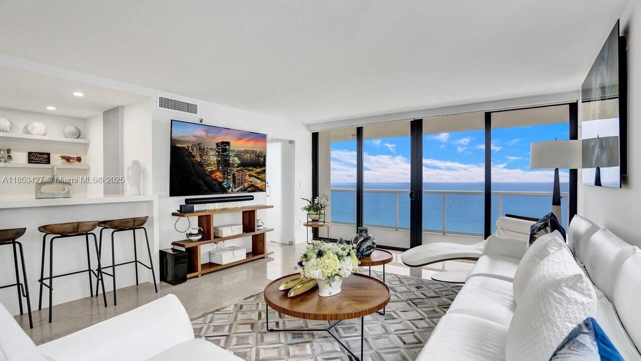 Property Photo: 5757 Collins Ave 1605 FL 33140