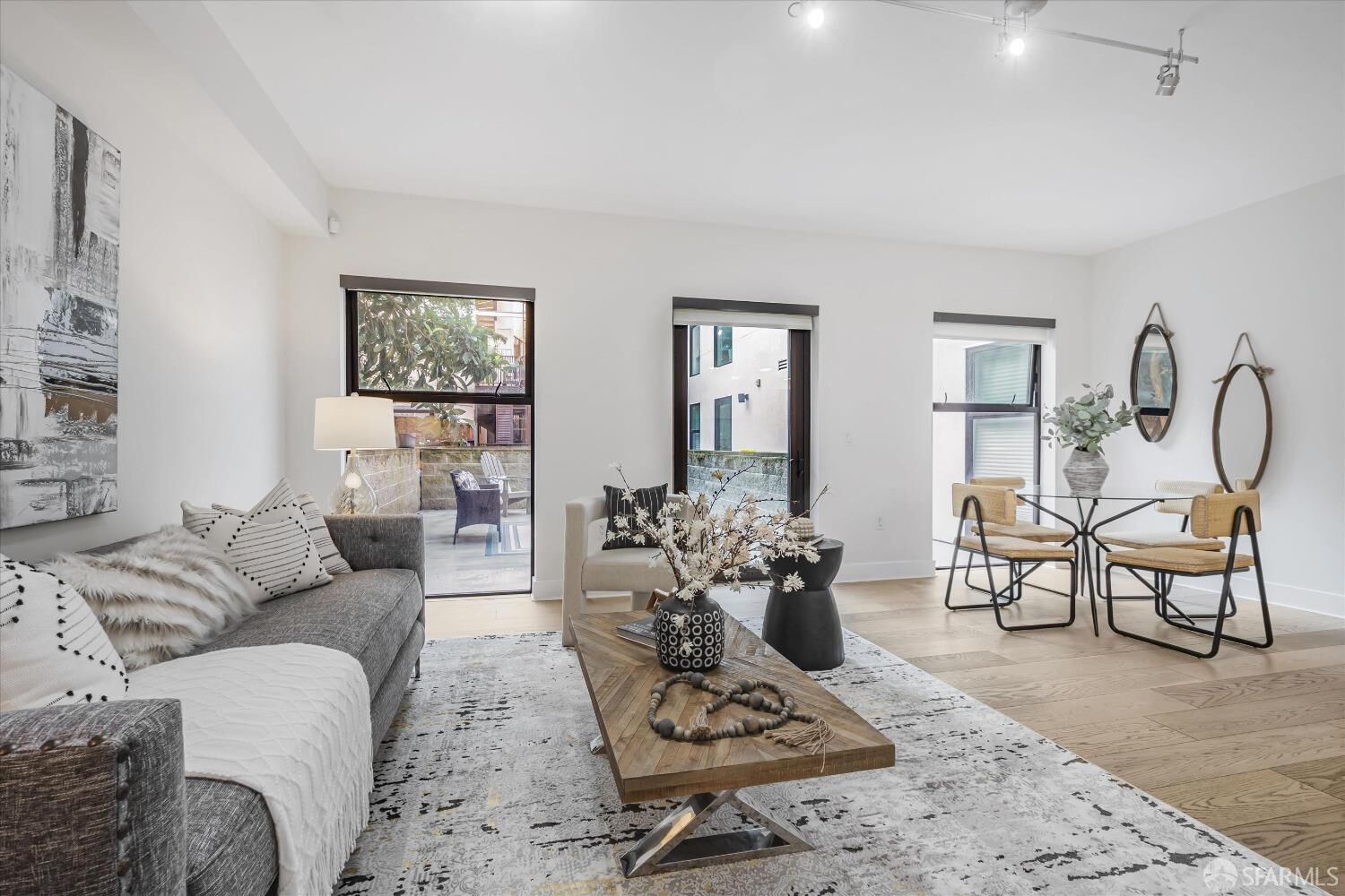 Property Photo: 1080 Sutter Street 202 CA 94109