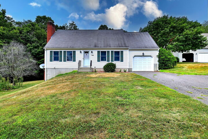 Property Photo:  166 Elizabeth Lane  CT 06457 
