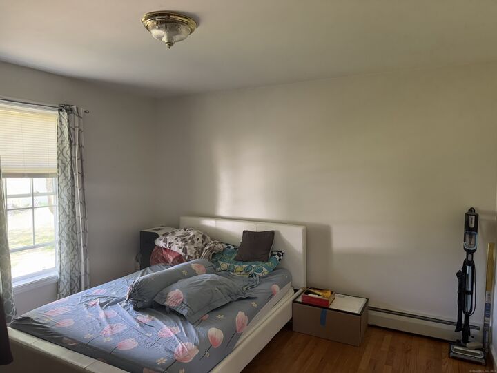 Property Photo:  9 Thamesview Road  CT 06360 