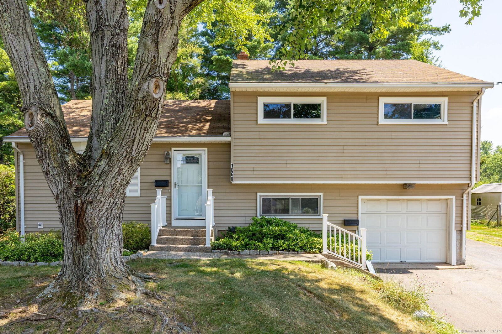 Property Photo: 1060 Forbes Street CT 06118