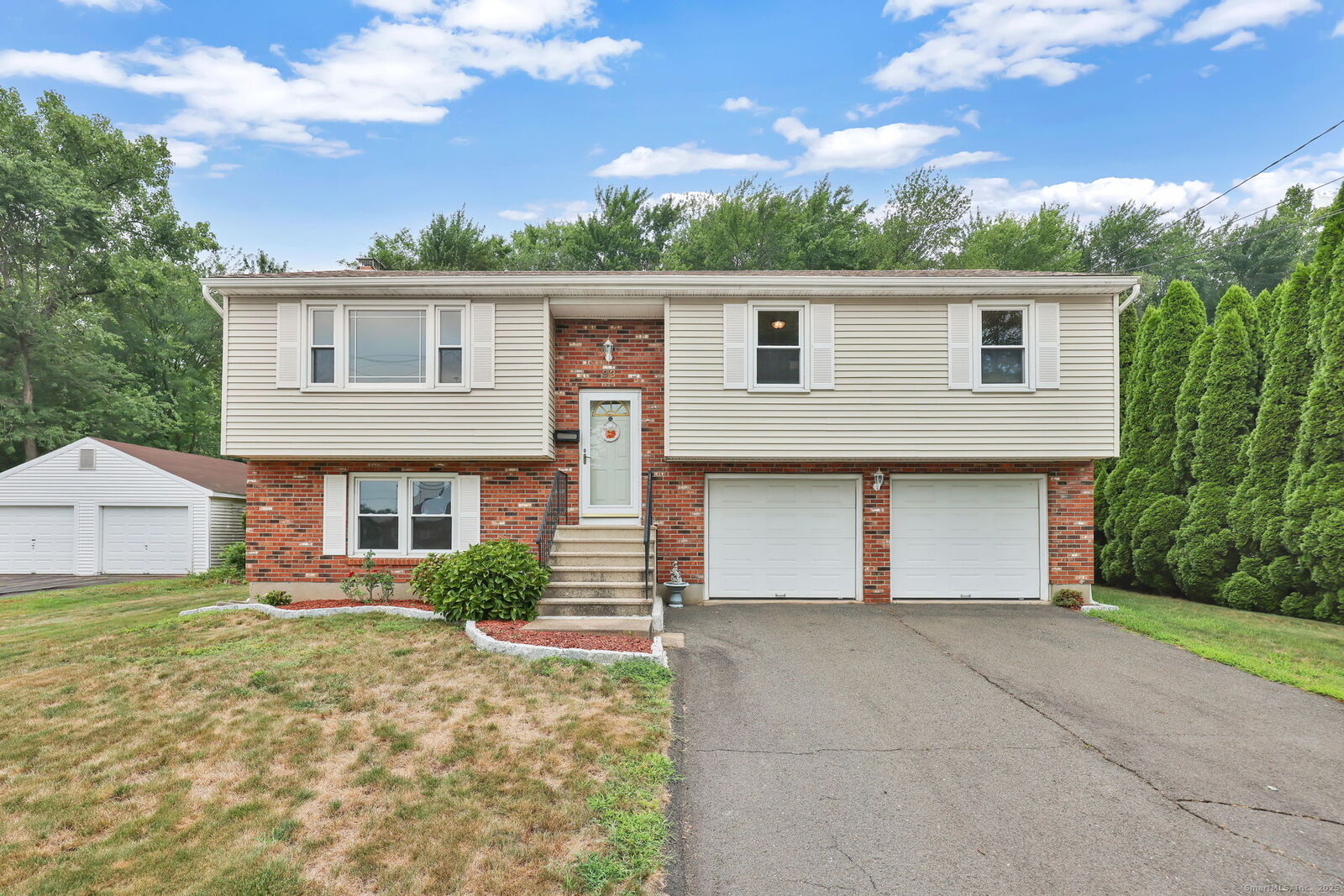 Property Photo:  93 Burnham Street  CT 06037 