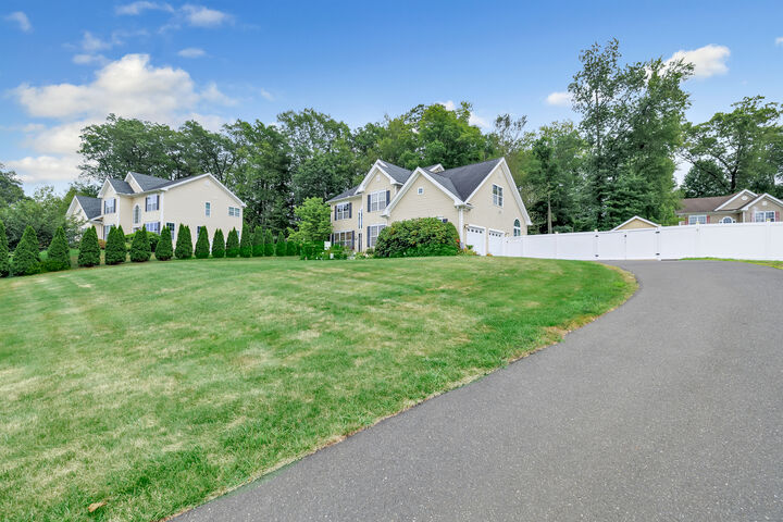 Property Photo:  5 Forest Hollow Road  CT 06483 