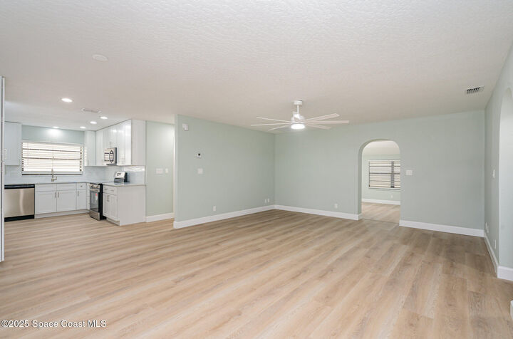 Property Photo:  366 Ocean Spray Avenue  FL 32937 