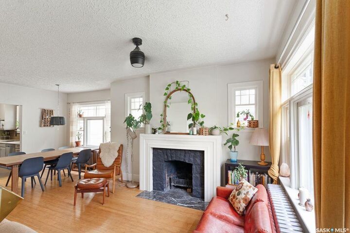 Property Photo: 314 E Avenue N SK S7L 1R8