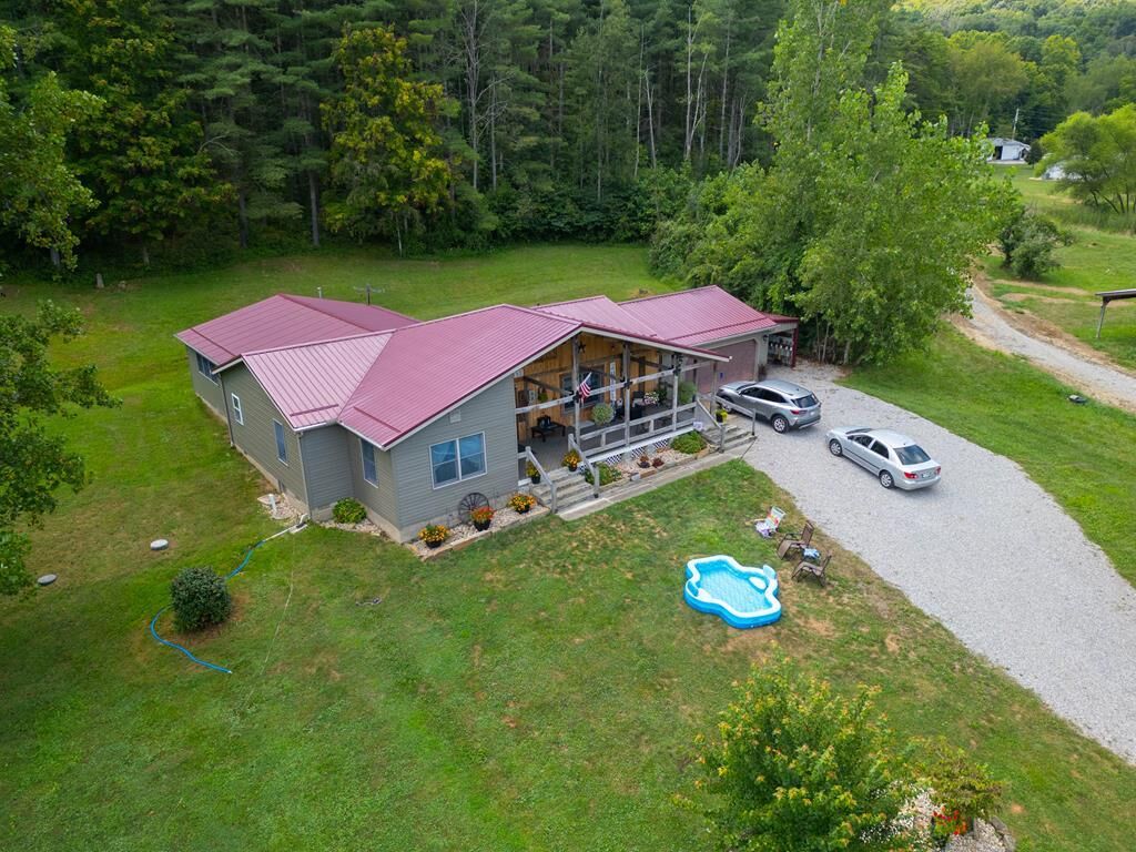 Property Photo: 1601 Schmidt Road OH 45612