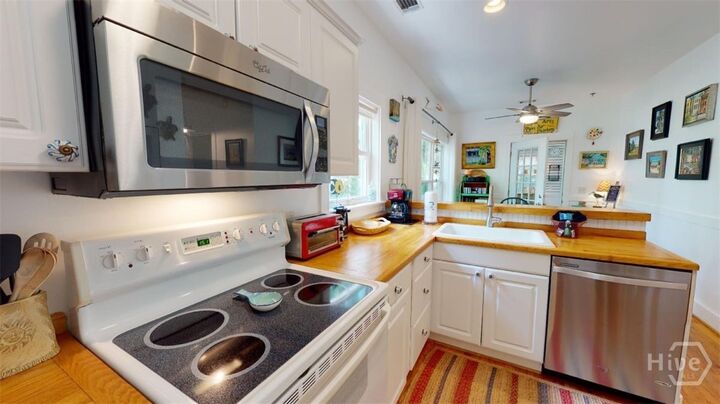 Property Photo:  105 S Campbell Avenue B  GA 31328 