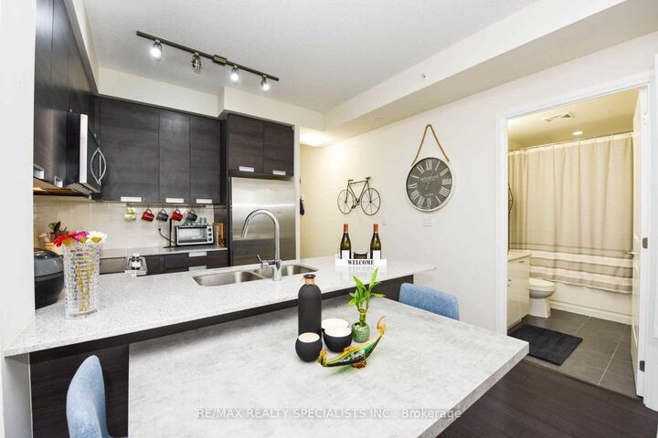 Property Photo:  5033 Four Springs Avenue 1418  ON L5R 0E4 