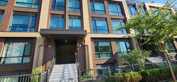 Photo de la propriété:  639 Lawrence Avenue W 207  ON M6A 1A9 