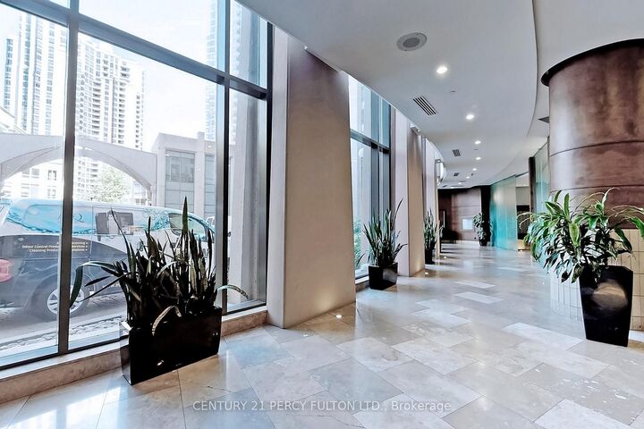 Photo de la propriété: 5 Northtown Way 1008 ON M2N 7A1
