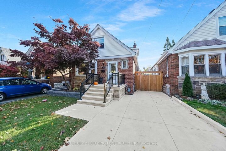 215 Wexford Avenue S  Hamilton ON L8K 2P1 photo