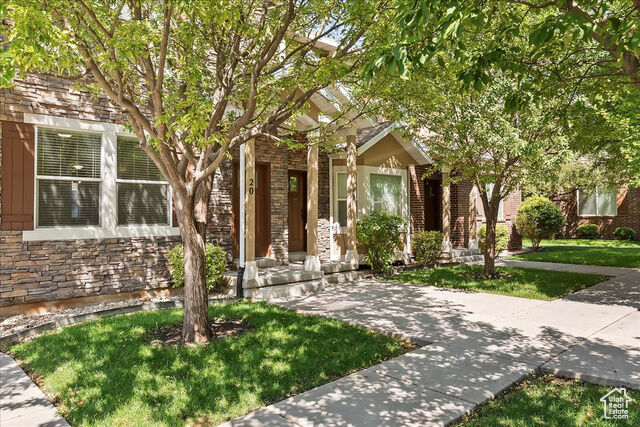 Property Photo:  255 W 2700 N #20 N  UT 84414 
