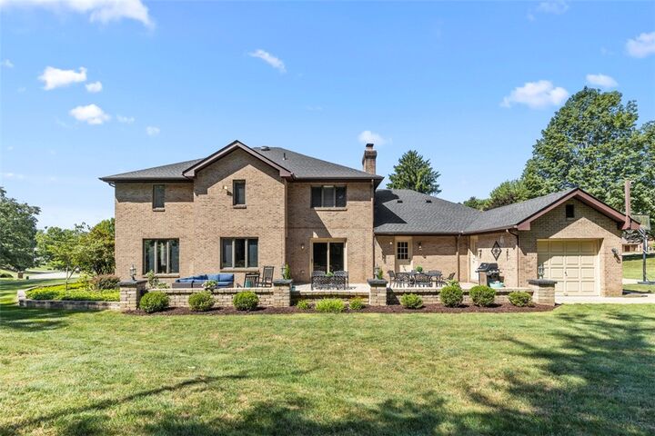 Property Photo:  4566 Dogwood Dr  PA 15101 