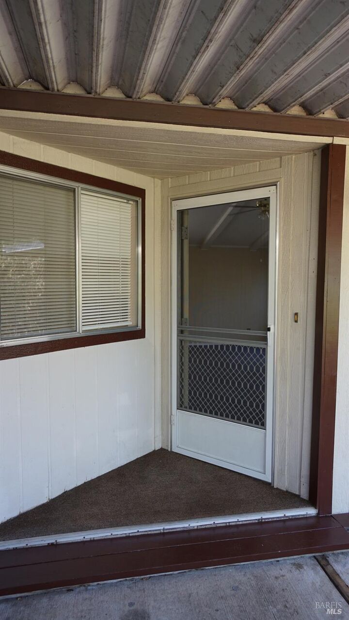 Property Photo: 128 Brookhill Court CA 95409