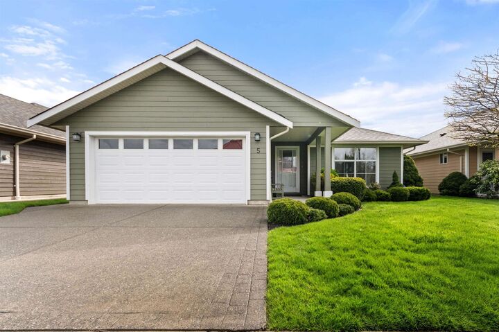 Property Photo: 7291 Morrow Road 5 BC V0M 1A2