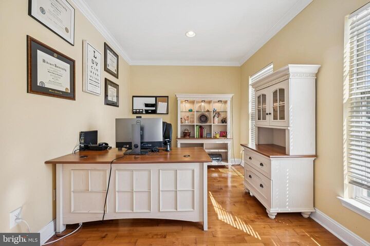Property Photo: 2 Patriot Court NJ 08081