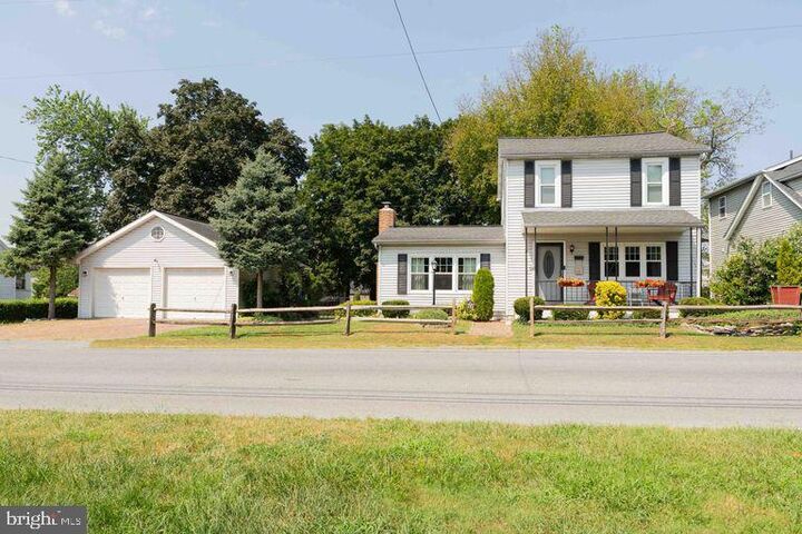 827 Chambers Street  Harrisburg PA 17113 photo
