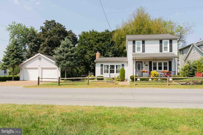 Property Photo: 827 Chambers Street PA 17113