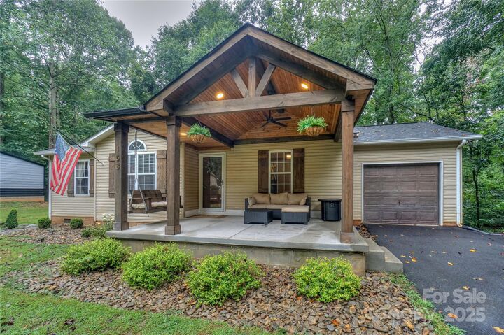 Property Photo: 153 Creek Branch Drive NC 28115