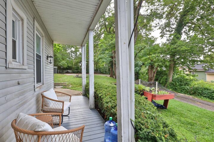 Property Photo: 2312 Kemper Lane OH 45206