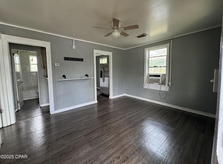 Property Photo: 1324 Lincoln Drive FL 32401