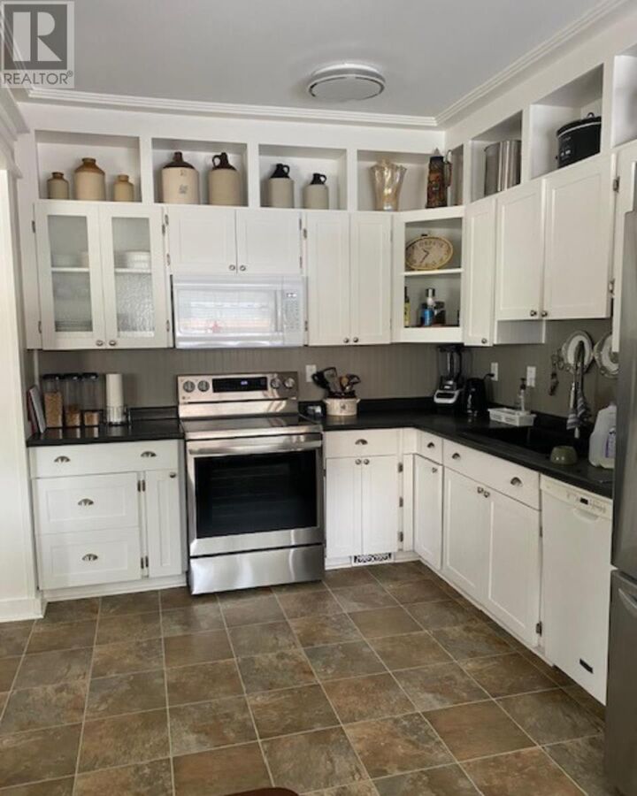 Property Photo:  601 First St S  ON P9N 1E1 