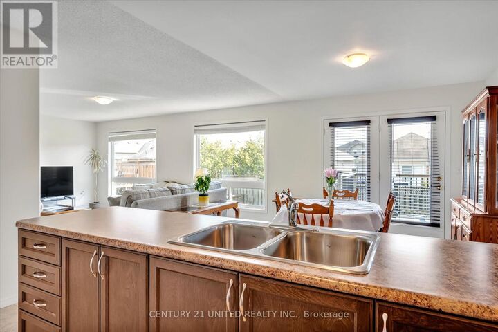 Photo de la propriété:  2691 Foxmeadow Road  ON K9L 0A8 