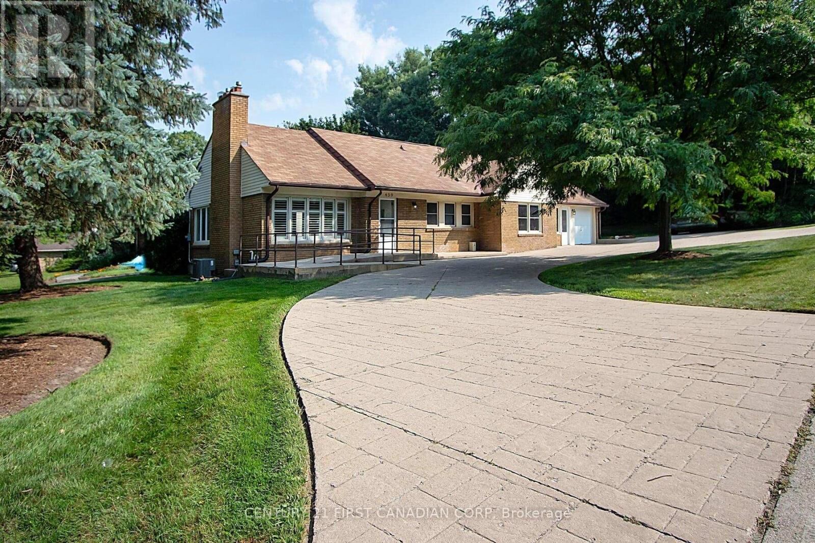 Property Photo:  459 Riverside Drive  ON N5V 4Y8 