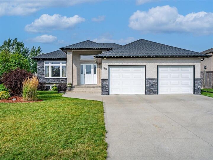 53 Claremont Drive  Niverville MB R0A 0A2 photo