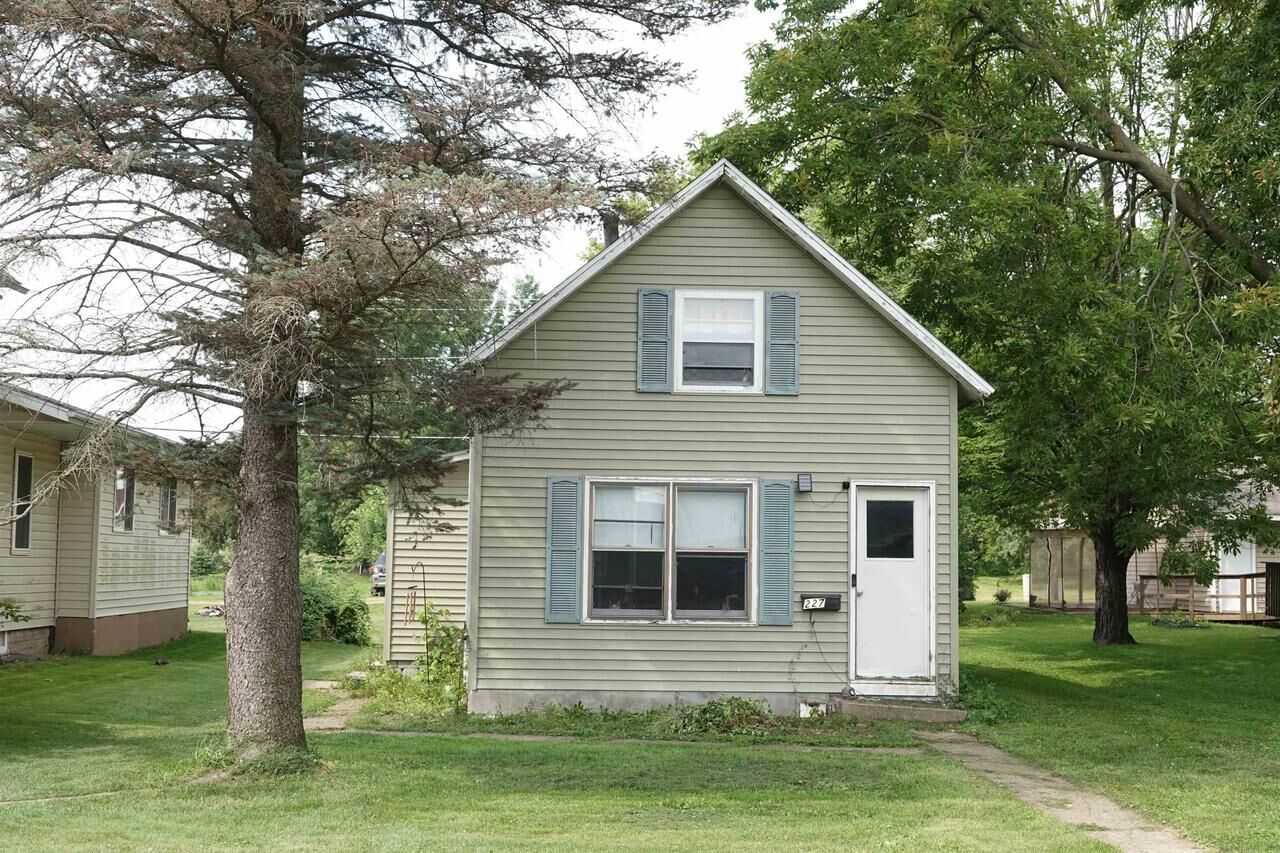 Property Photo: 227 South Park Avenue WI 54451