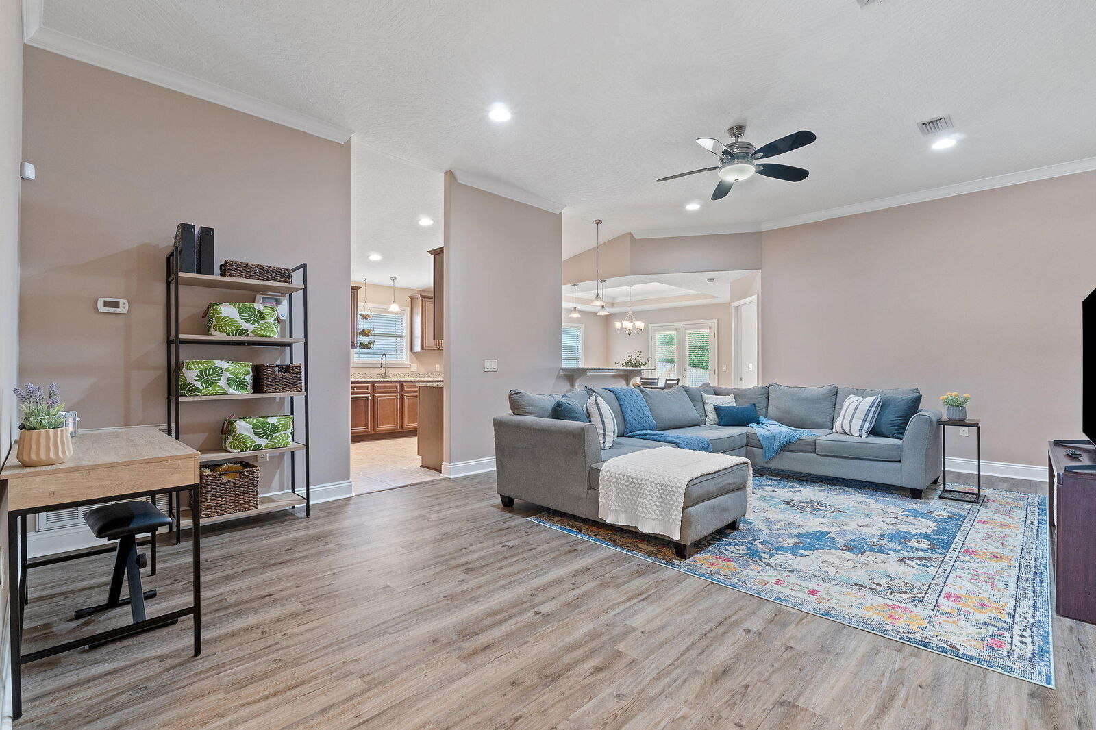 Property Photo: 2585 Hartman Court FL 32566