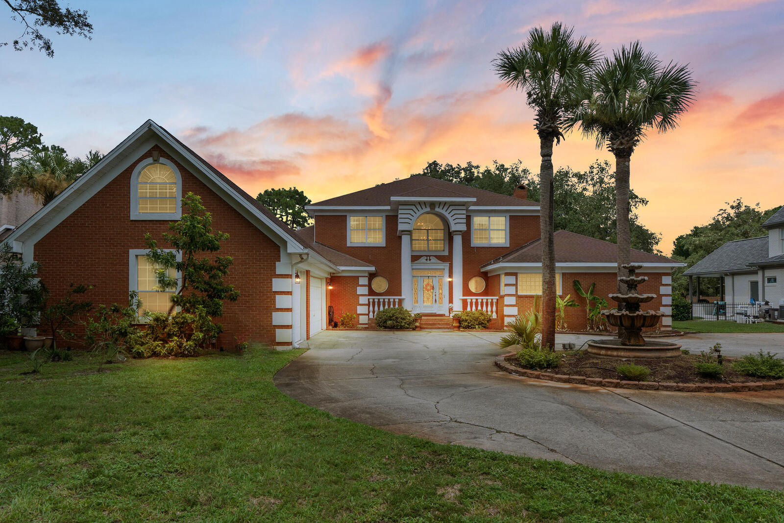 Property Photo:  913 Sara Drive  FL 32579 