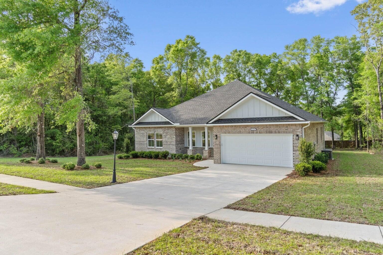Property Photo: 6213 Plum Orchard Way FL 32536