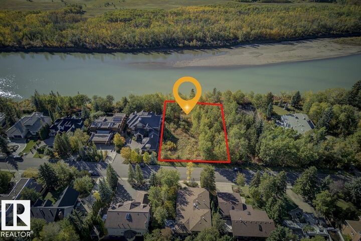 Property Photo:  5108 154 Street NW  AB T6H 5P3 