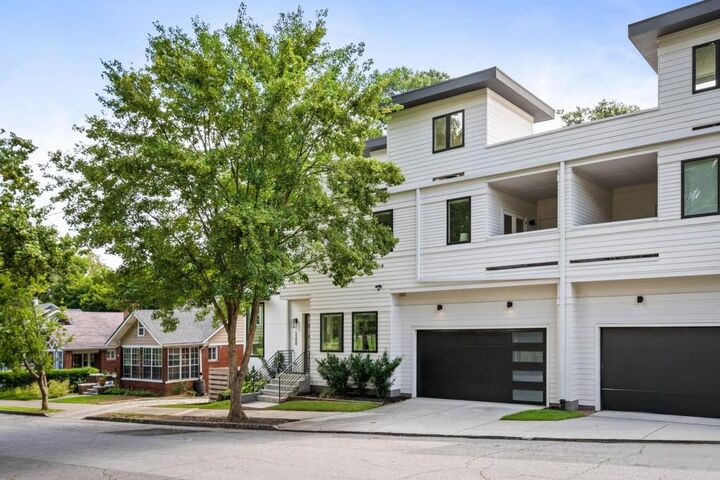 Property Photo:  520 Wabash Avenue NE  GA 30312 