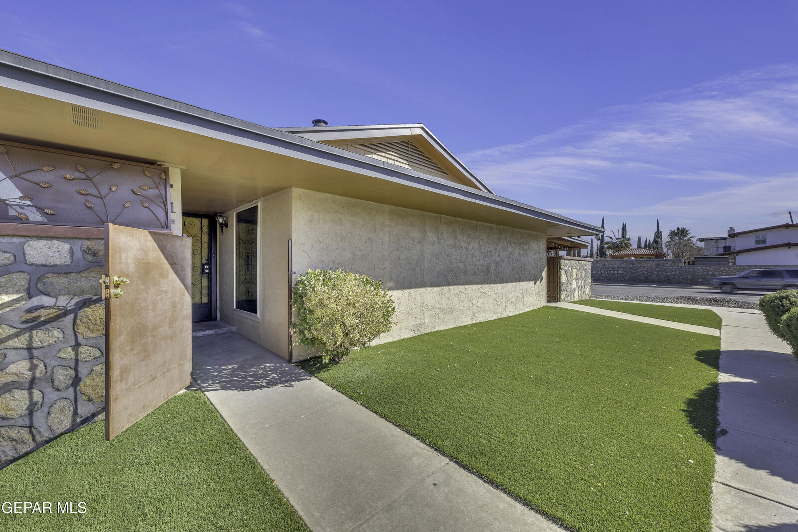 Property Photo: 1955 Trawood Drive 1 TX 79935