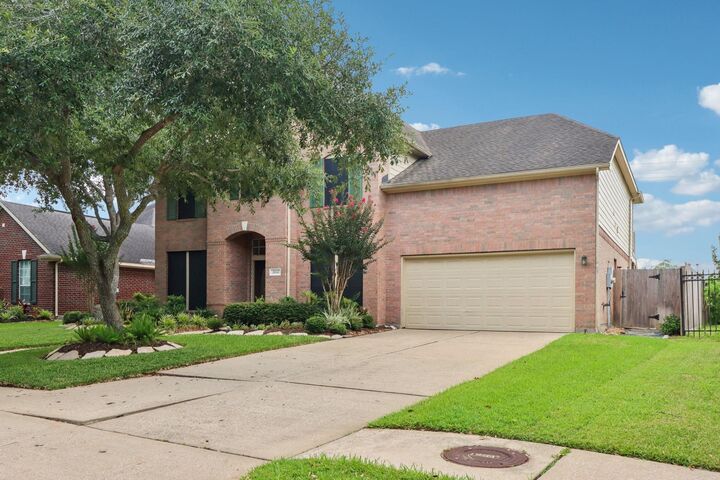 Property Photo:  2830 Creek Bend Drive  TX 77546 