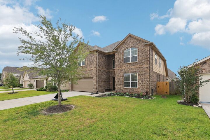 Property Photo:  3027 Sadie Court  TX 77459 